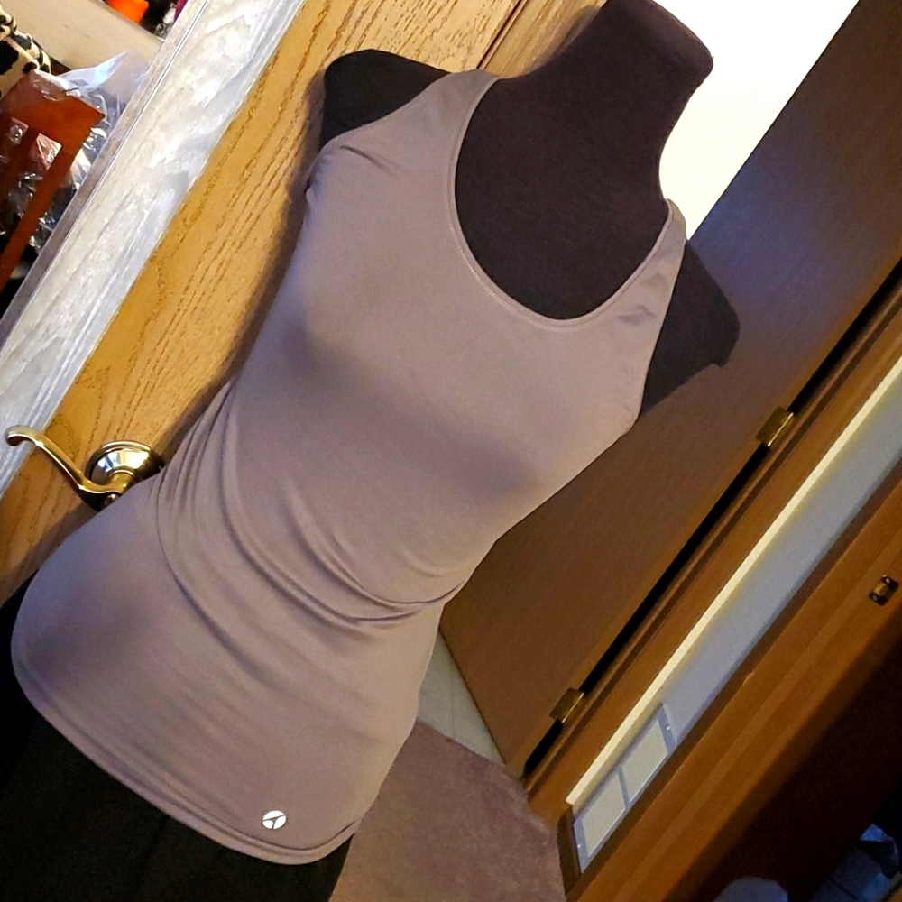 Avocado Activewear racerback tank Cloud Cover S/M